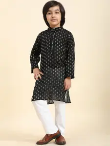 Pro-Ethic STYLE DEVELOPER Boys Floral Woven Design Mandarin Collar Kurta with Pyjamas