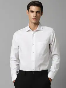 Louis Philippe Spread Collar Cotton Formal Shirt