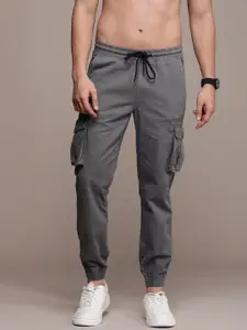 Roadster Men Solid Pure Cotton Cargo Joggers