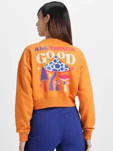 JUNEBERRY Graphic Printed Drop Shoulder Sleeves Crop Pullover Fleece Sweatshirt