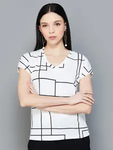 CODE by Lifestyle Off White Print short Top
