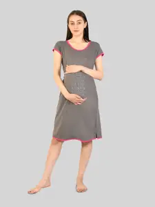 SillyBoom Typography Printed Maternity Night Dress
