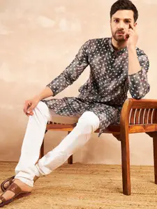 House of Pataudi Ethnic Motif Printed Jacuard Straight Kurtas