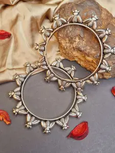 Crunchy Fashion Set Of 2 Silver-Plated Oxidised Bangles