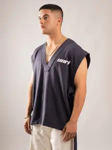 UNRL Men Printed V-Neck Pure Cotton Oversized T-shirt