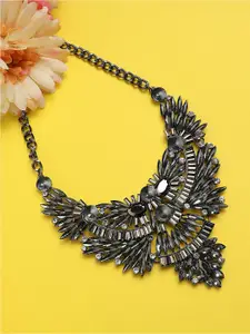 Sangria Silver-Plated Stone-Studded Necklace