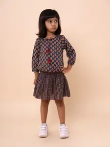 Sangria Girls Printed Pure Cotton Flared Dresses