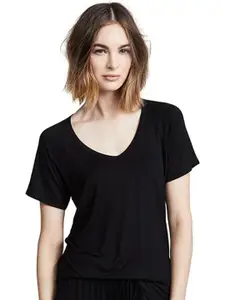 COLOR CAPITAL Relaxed Fit V-Neck T-shirt