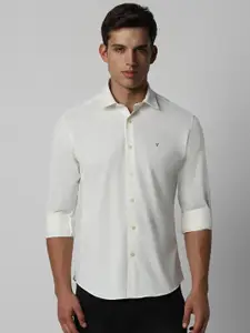 Van Heusen Sport Cotton Spread Collar Long Sleeves Slim Fit Casual Shirt