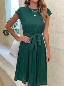 StyleCast Green Extended Sleeve A-Line Dress