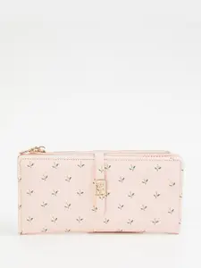 Ginger by Lifestyle Women Floral Printed Zip Around Wallet