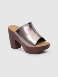 Inc 5 Women Metallic Textured Platform Sandals