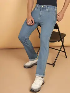Wrangler Men Blue Straight Fit Mid Rise Clean Look Stretchable Jeans