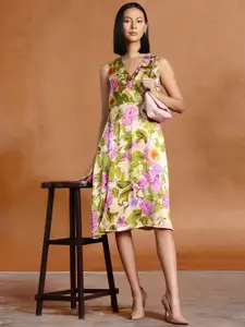 all about you Floral Printed Satin-Finish Wrap Dress