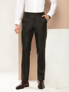 INVICTUS Men Checked Slim Fit Formal Trousers