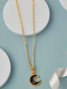 DressBerry Gold-Plated Crescent Moon Shaped Pendant with Chain