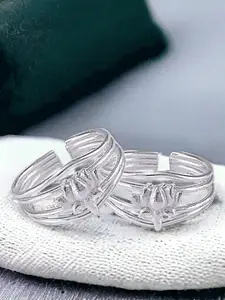 Taraash Set Of 2 Silver-Plated Chandi Chutki Toe Rings