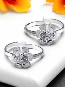 Taraash 925 Sterling Silver Stone-studded Toe Rings