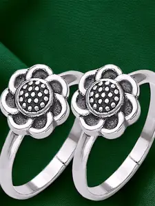 Taraash 2Pcs Sterling Silver Daisy Flower Patterned Toe Rings