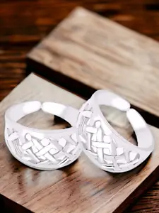 Taraash Set Of 2 925 Sterling Silver Cutwork Toe Ring