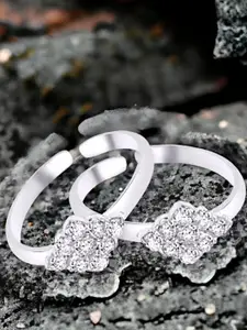 Taraash Set Of 2 925 Sterling Silver CZ Studded Floral Shaped Toe Rings
