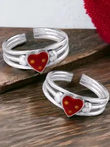 Taraash Set Of 2 925 Sterling Silver Stone Studded Heart  Shaped Toe Rings