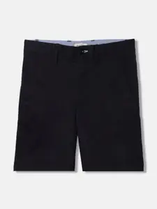 GANT Solid Mid-Rise Regular Fit Shorts