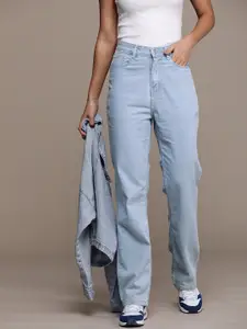 The Roadster Life Co. Women Tapered Fit Light Fade Stretchable Jeans