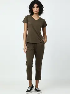 Saltpetre V-Neck Short Sleeves Organic Cotton T-Shirt With Trousers & Blazers