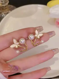 VAGHBHATT Gold-Plated Studs