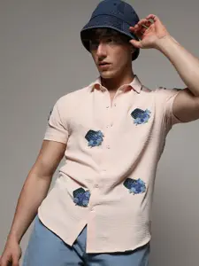 Campus Sutra Peach Classic Spread Collar Embroidered Self Design Casual Shirt