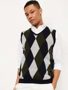 max Argyle Self Design V-Neck Reversible Pure Acrylic Sweater Vest