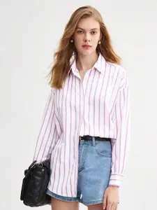 Selvia Vertical Striped Standard Fit Crepe Casual Shirt