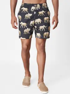 Macroman M-Series Men Conversational Printed Mid-Rise Slip On Pure Cotton Shorts