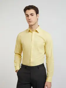 Raymond Solid Slim Fit Pure Cotton Formal Shirt