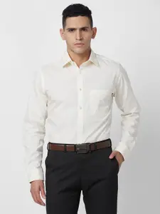 Raymond Solid Slim Fit Pure Cotton Formal Shirt