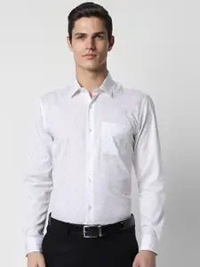 Peter England Micro Ditsy Printed Cotton Slim Fit Opaque Formal Shirt