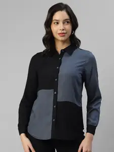 DEEBACO Spread Collar Colourblocked Opaque Casual Shirt