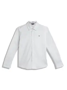 Tommy Hilfiger Boys Spread Collar Long Sleeves Opaque Casual Shirt