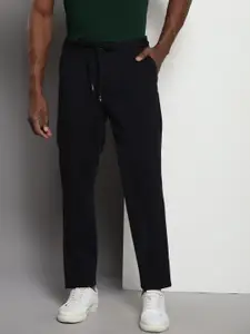 Tommy Hilfiger Men Mid-Rise Regular Trousers