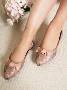 DressBerry Peach-Coloured Printed Bows Detail Pointed Toe Ballerinas Flats