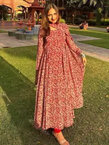 Tulip Eden Women Maroon Floral Printed Flared Sleeves Sequinned Georgette Kurta