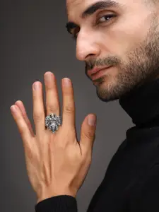 Bold by Priyaasi Men Silver-Plated Crown Adorned with Lion Face Textured Finger Ring