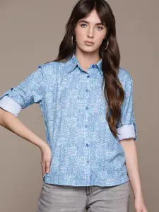 The Roadster Lifestyle Co. Abstract Printed Roll-Up Sleeves Casual Shirt