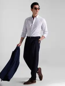 INVICTUS Pure Cotton Slim Fit Opaque Striped Formal Shirt