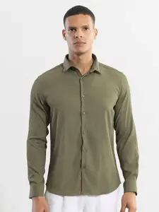 Snitch Classic Slim Fit Opaque Casual Shirt