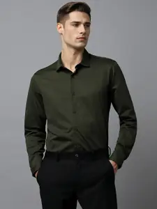 Louis Philippe Sport Slim Fit Spread Collar Long Sleeves Cotton Casual Shirt
