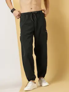 Thomas Scott Men Mid Rise Parachute Fit Pure Cotton Cargo Trousers