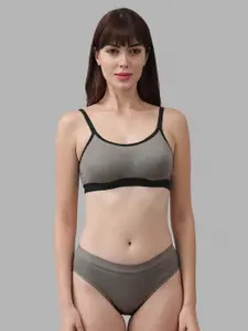 Aamarsh Non Padded Cotton Bra With Bikini Brief