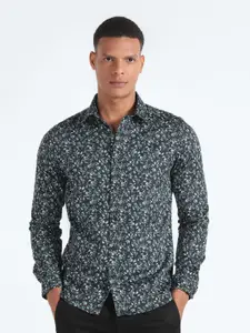 Flying Machine Slim Fit Floral Printed Pure Cotton Casual Shirt
